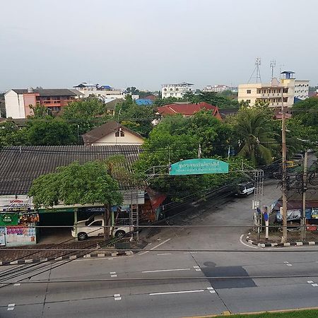 فندق Ban Lat Krachaengفي  Penmai Mansion المظهر الخارجي الصورة
